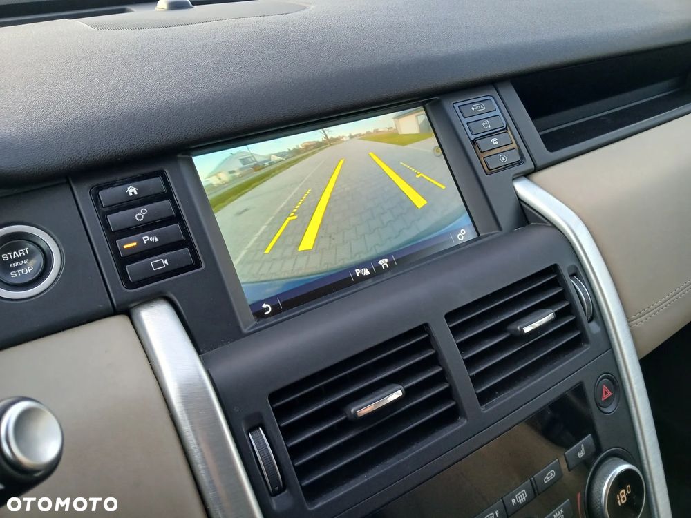 Land Rover Discovery Sport 2.0 TD4 HSE Luxury - 22