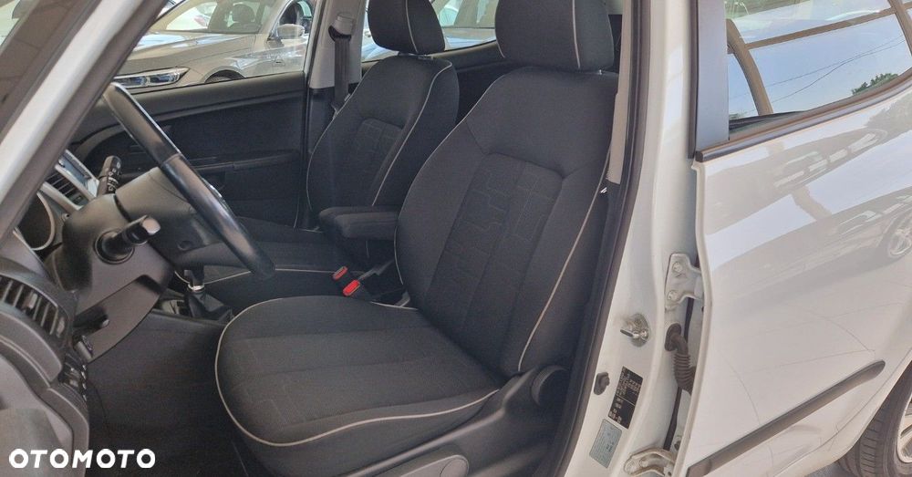 Kia Venga - 20
