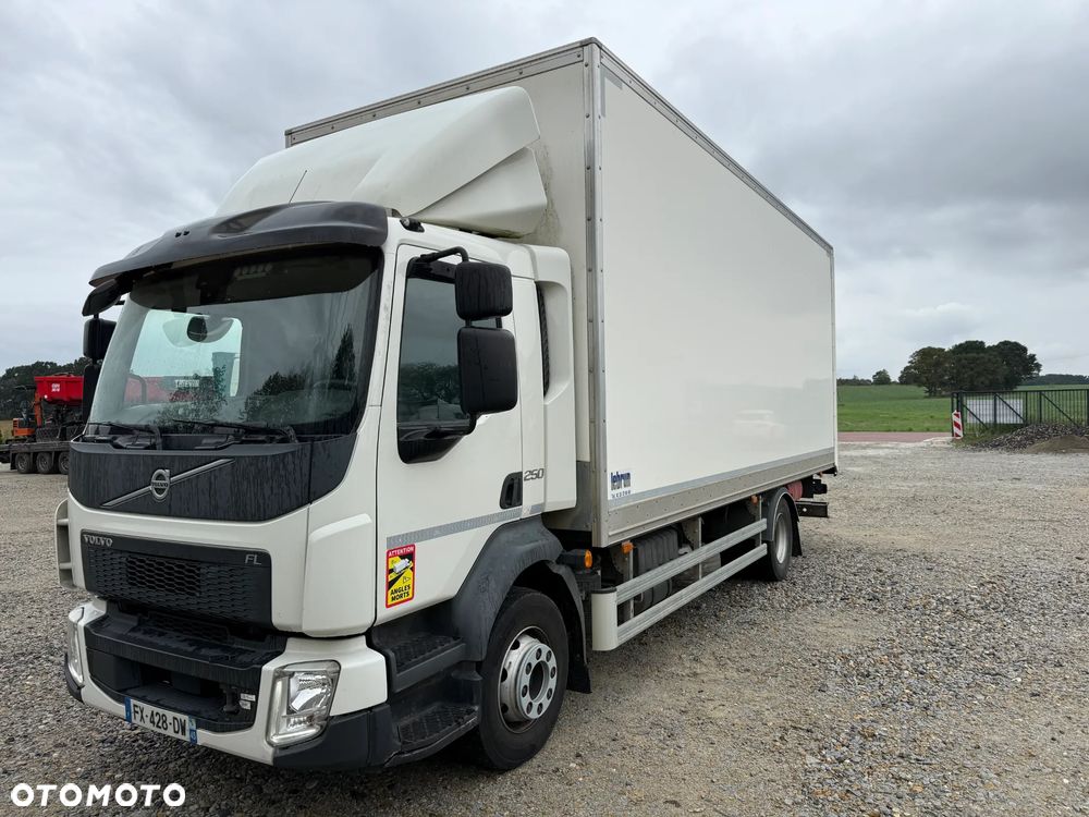 Volvo FL 250 - 1
