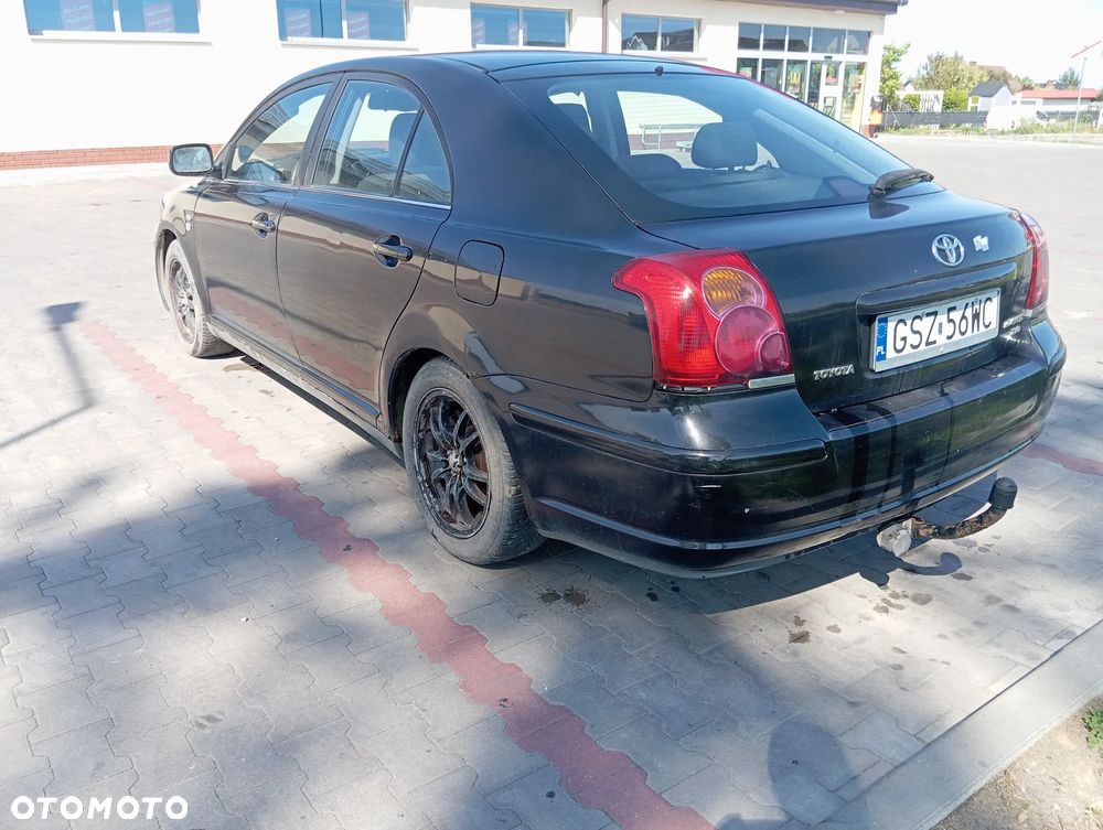 Toyota Avensis 2.0 D-4D High - 2