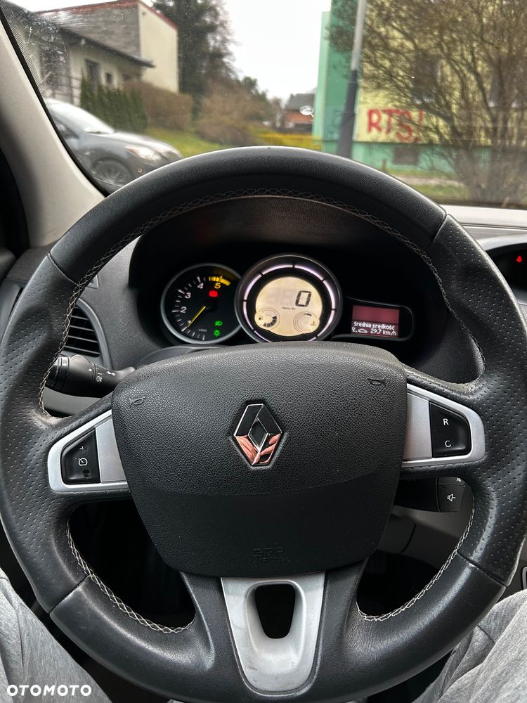 Renault Megane 1.5 dCi Authentique - 9