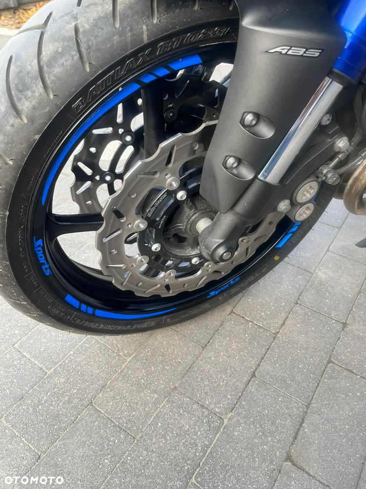 Yamaha FZ8 - 24