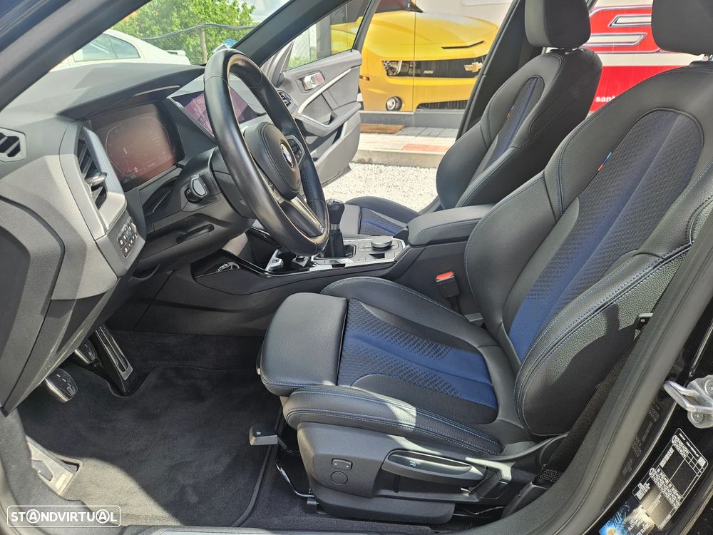 BMW 116 d Pack Desportivo M - 9