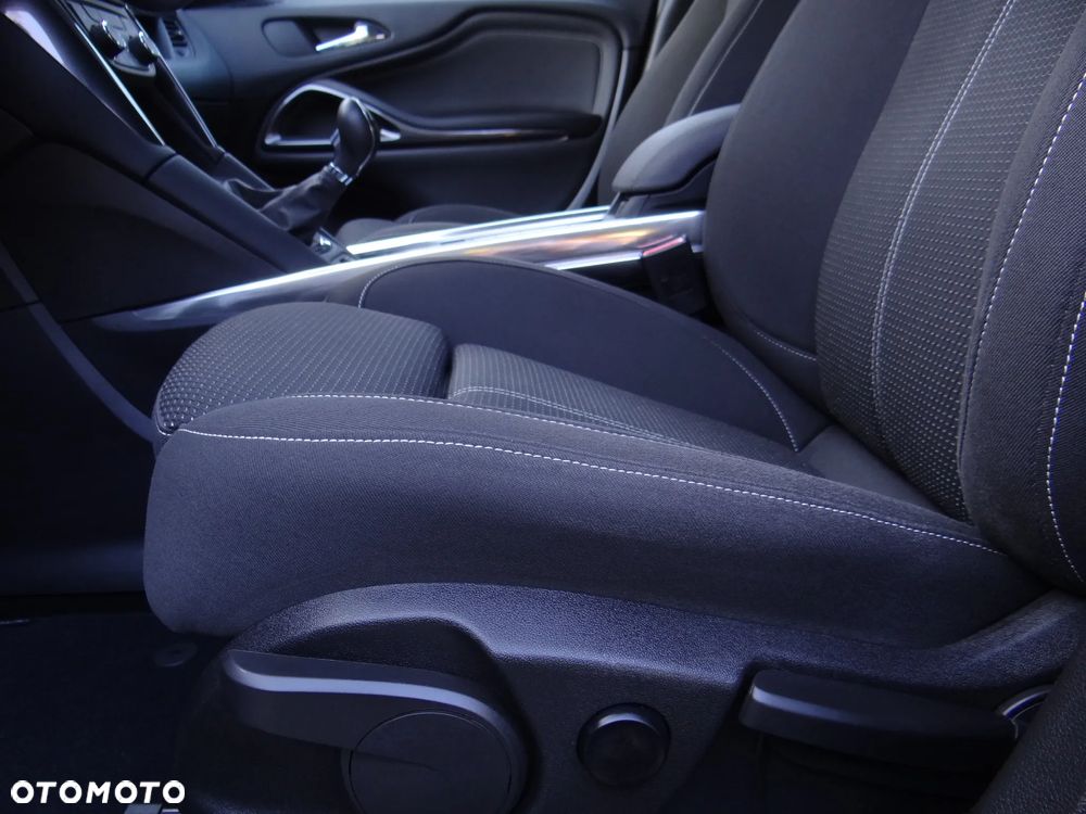 Opel Zafira 2.0 D (CDTI ecoFLEX) Start/Stop Innovation - 8