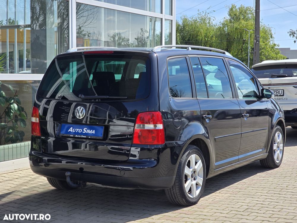 Volkswagen Touran 2.0 TDI DPF DSG Comfortline - 8