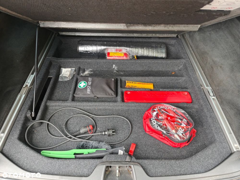 Volvo V70 2.5T Summum - 13