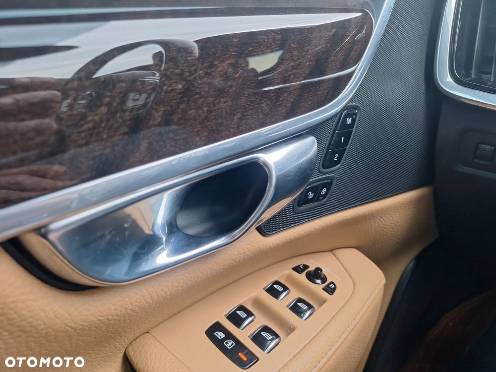 Volvo S90 T6 AWD Momentum - 19
