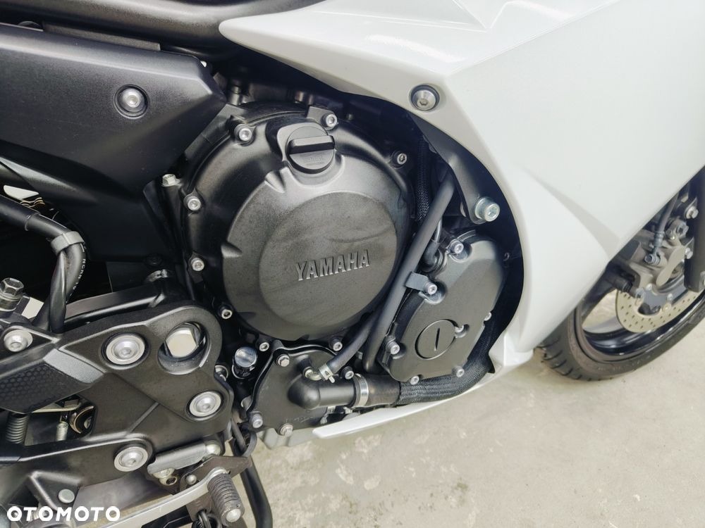 Yamaha XJ - 8
