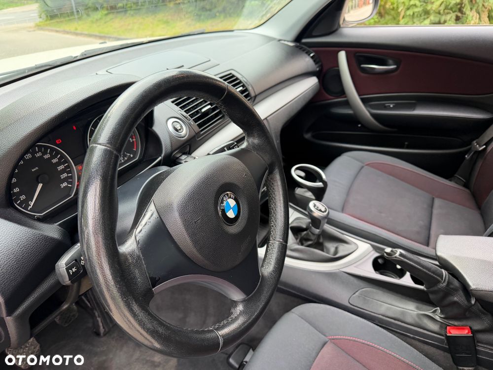 BMW Seria 1 - 12