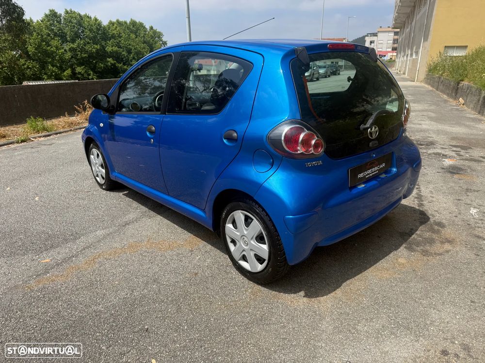 Toyota Aygo 1.0 Plus - 6