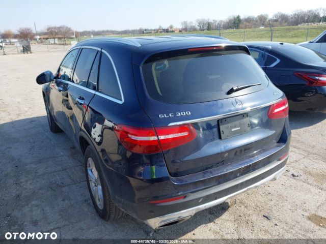 Mercedes-Benz GLC 250 4-Matic - 3