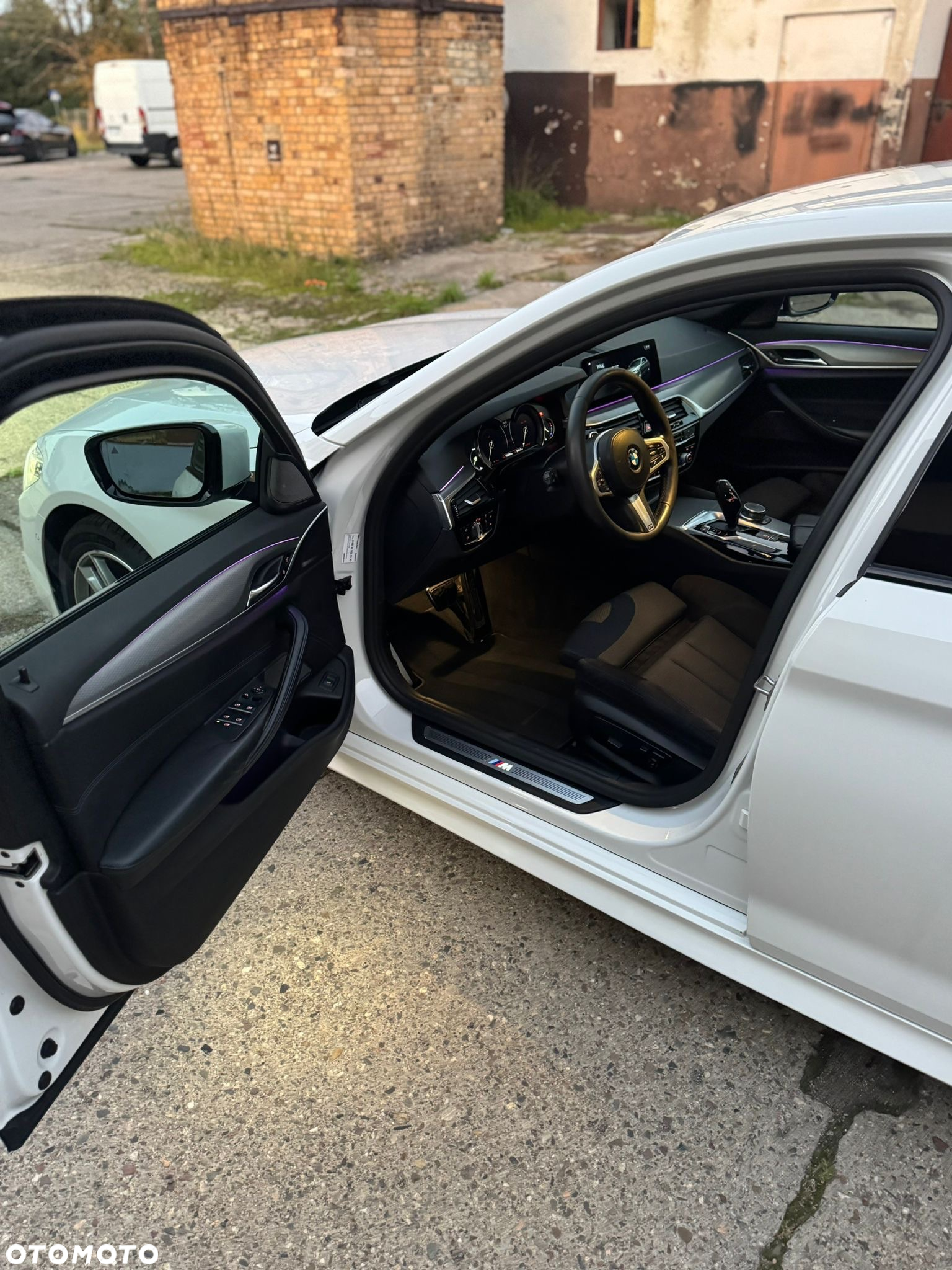 BMW Seria 5 520d xDrive M Sport sport - 8
