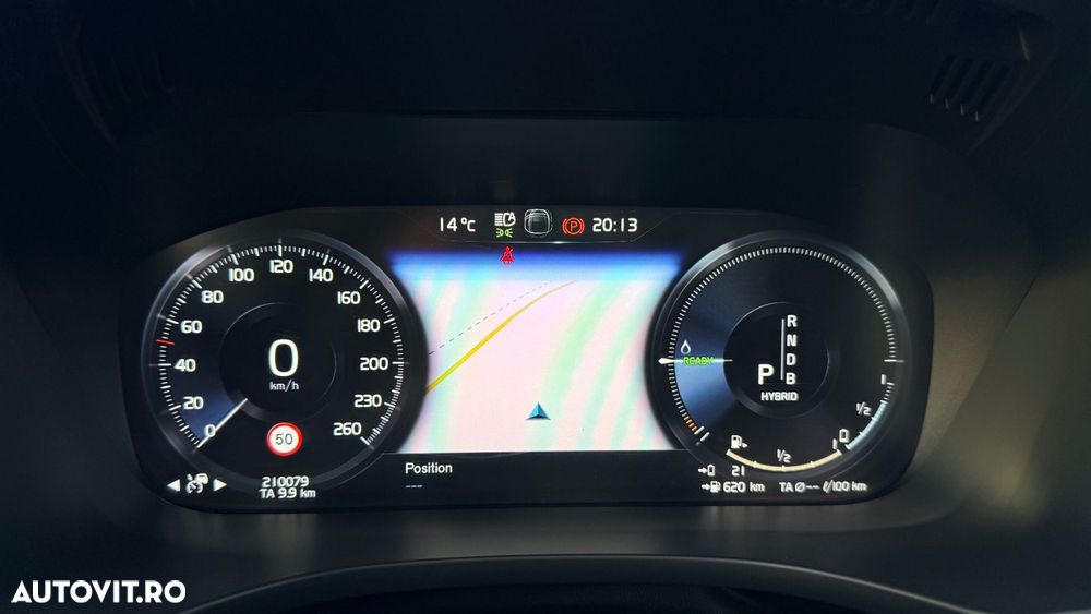 Volvo XC 60 T8 Twin Engine AWD Geartronic Momentum - 13