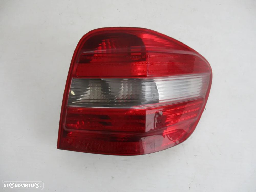 Farol Farolim Mercedes ML W164 2005 a 2008 Direito - 1