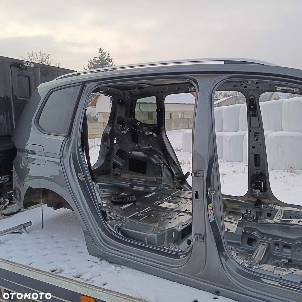 VW TOURAN 5TA III 3 CAŁY TYŁ ĆWIARTKA TYŁ LEWA PRAWA PAS DACH - 1