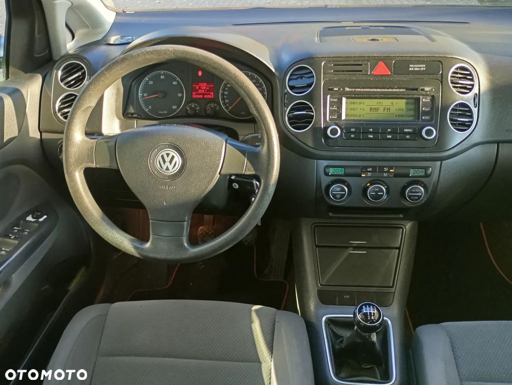 Volkswagen Golf Plus 1.9 TDI Comfortline - 39