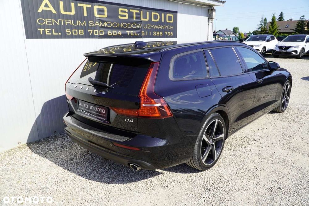 Volvo V60 D4 Geartronic Momentum Pro - 3