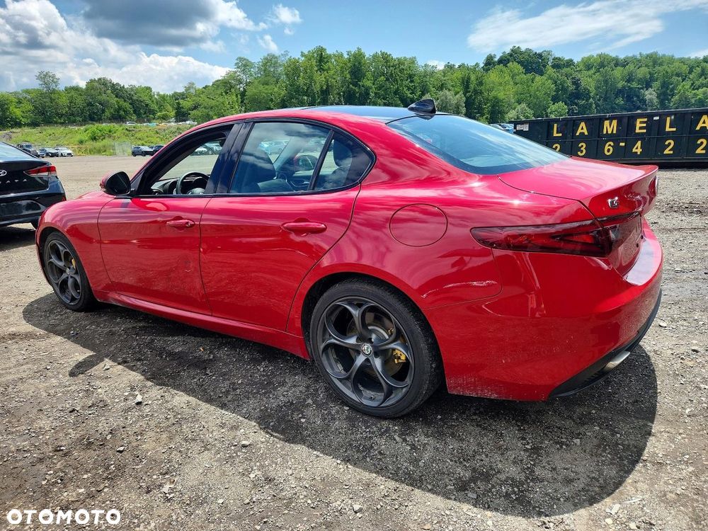 Alfa Romeo Giulia 2.0 Turbo TI Q4 - 5