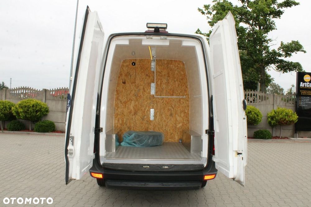 Volkswagen Crafter - 12