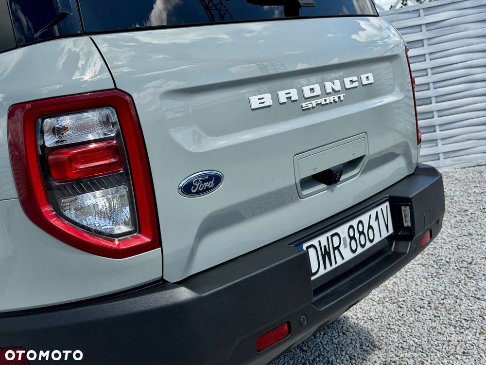 Ford Bronco - 29