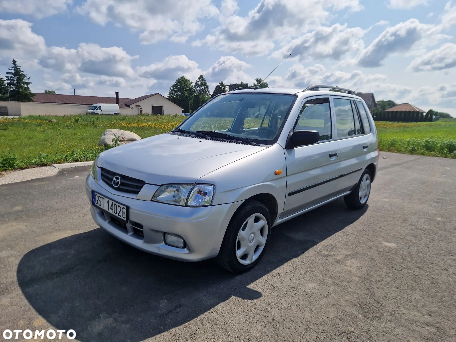 Mazda Demio - 2