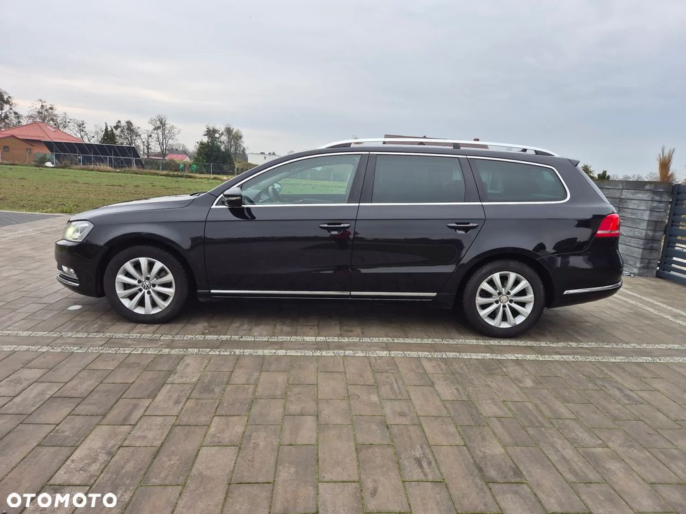 Volkswagen Passat - 25