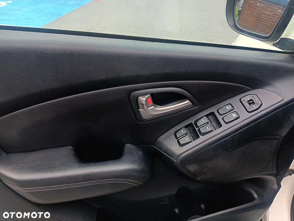 Hyundai ix35 1.6 2WD Style - 19