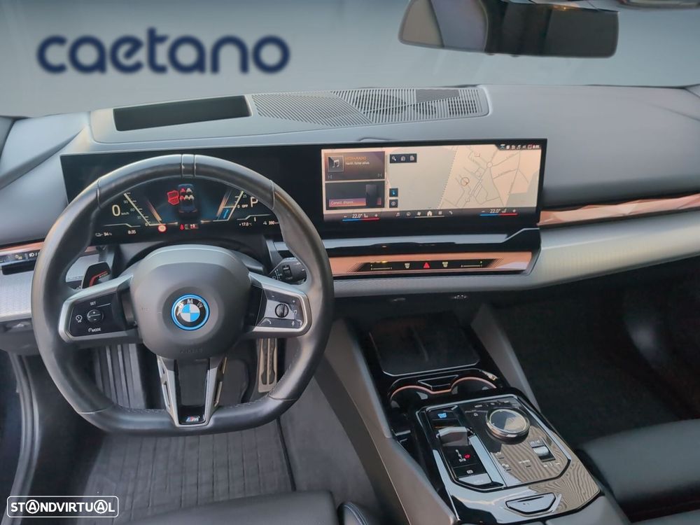 BMW i5 xDrive40 Edição Desportiva M - 12