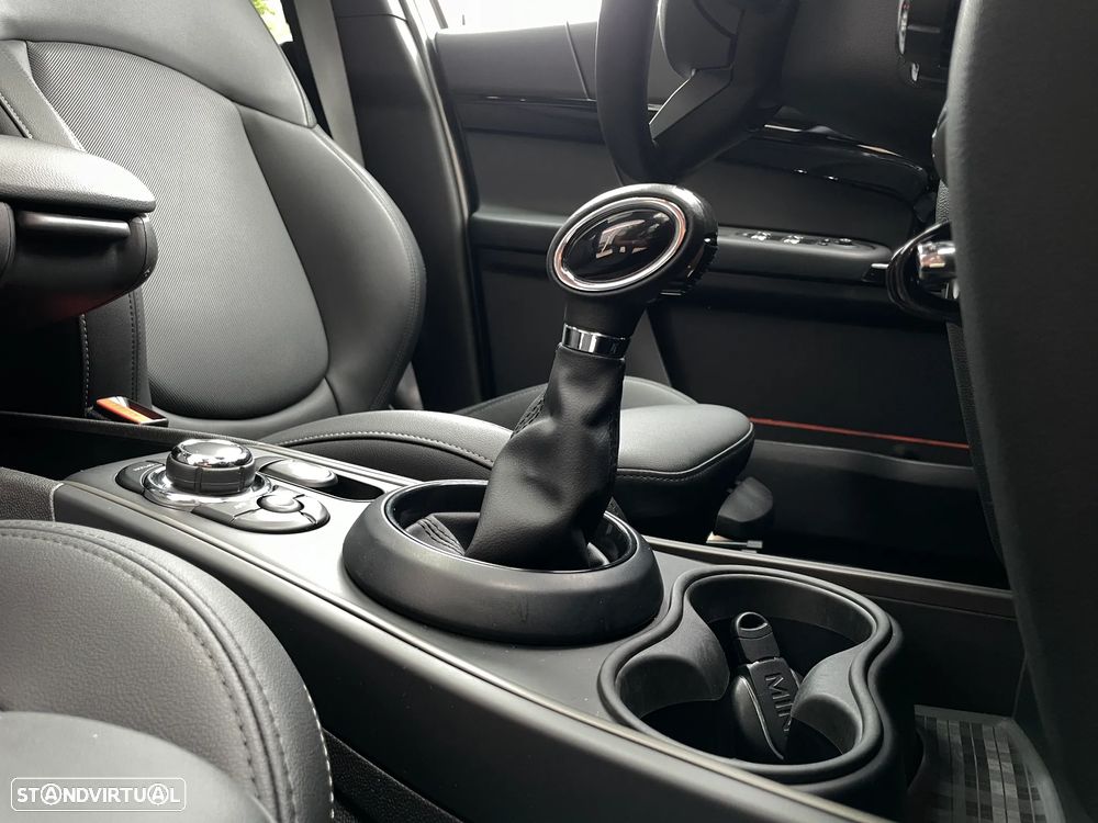 MINI Countryman Cooper SE ALL4 Auto - 44
