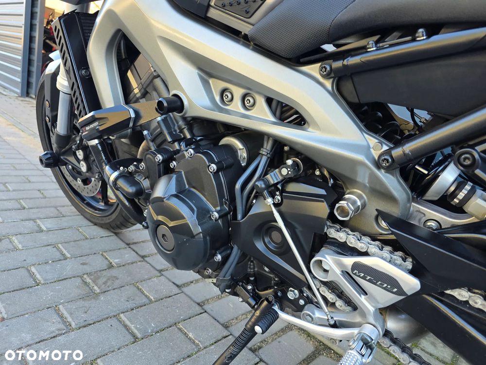 Yamaha MT - 11