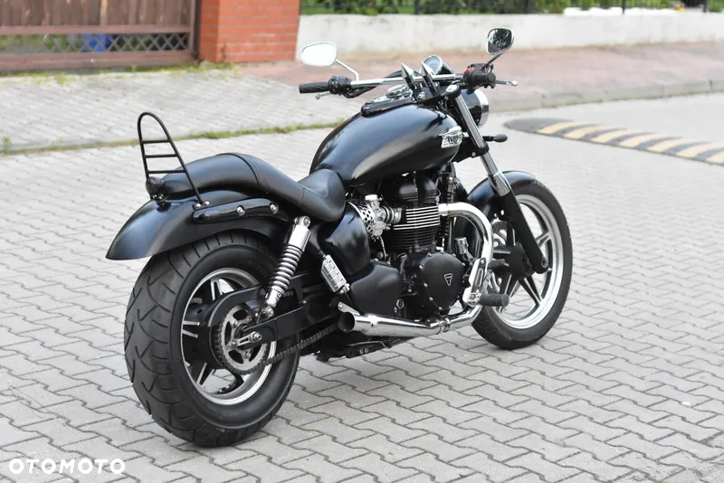 Triumph Speedmaster - 6