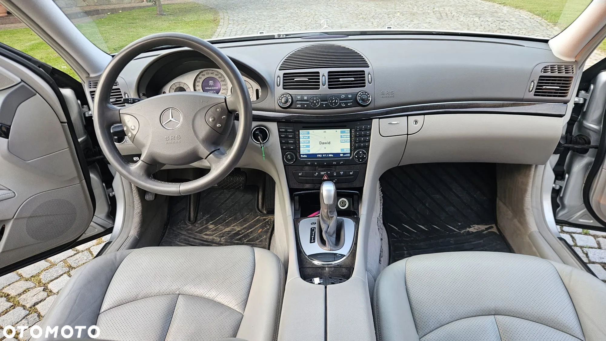 Mercedes-Benz Klasa E 320 CDI T Avantgarde - 9