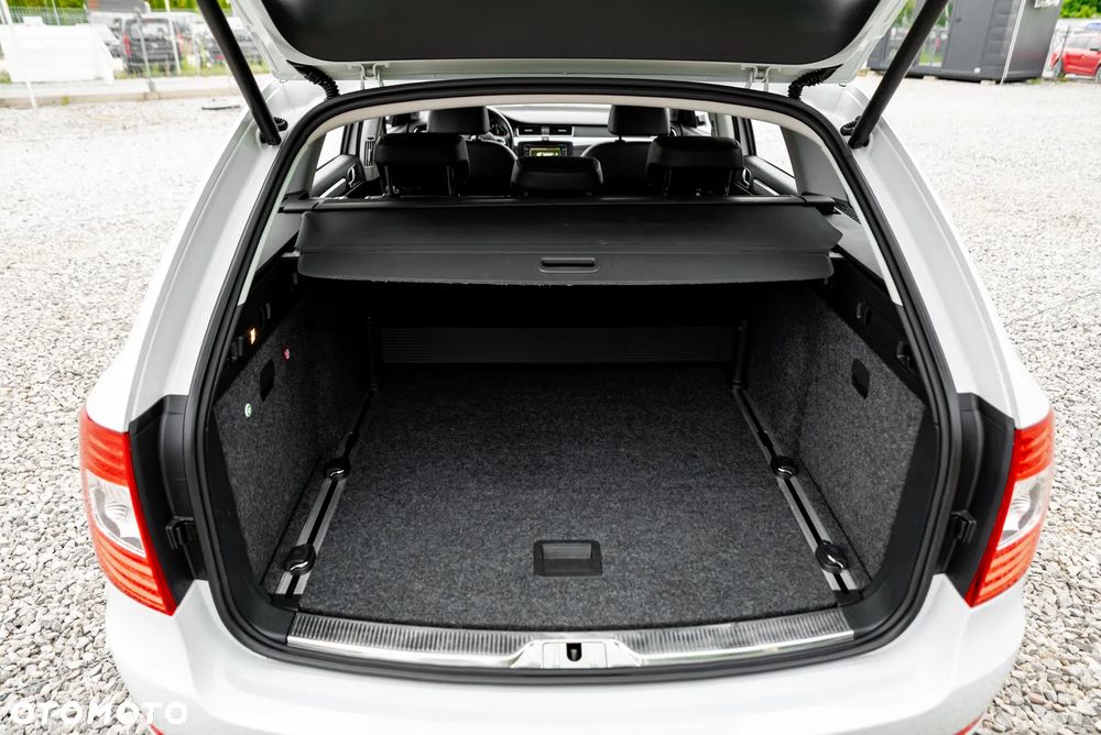 Skoda Superb 2.0 TSI DSG Elegance - 23