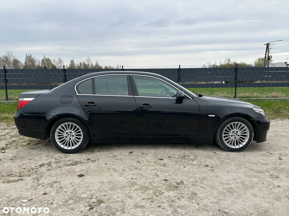 BMW Seria 5 525i - 9