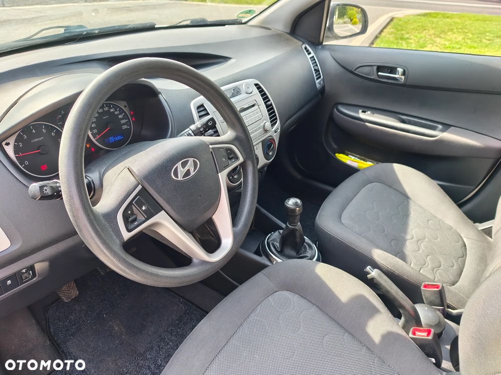 Hyundai i20 1.2 Comfort EU5 - 13