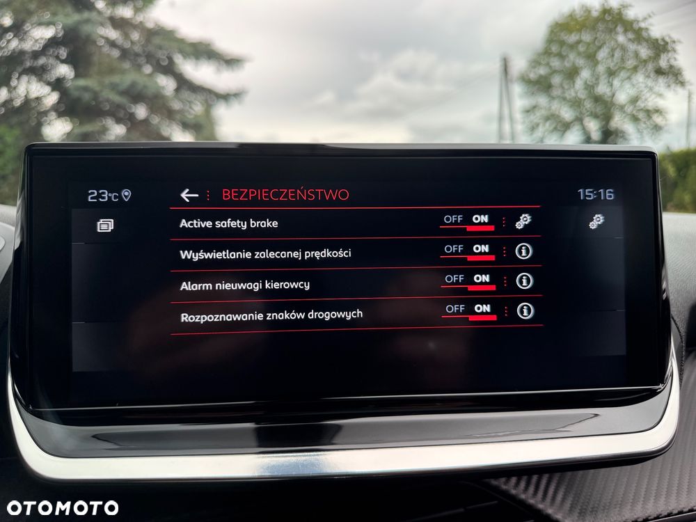 Peugeot 2008 - 31