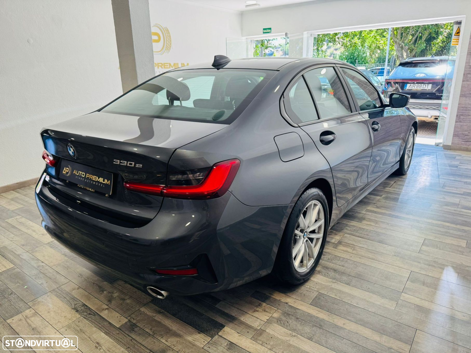 BMW 330 e iPerformance Line Sport - 7
