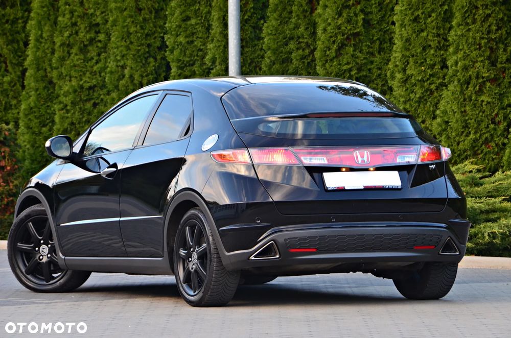Honda Civic 1.8 Executive - 17