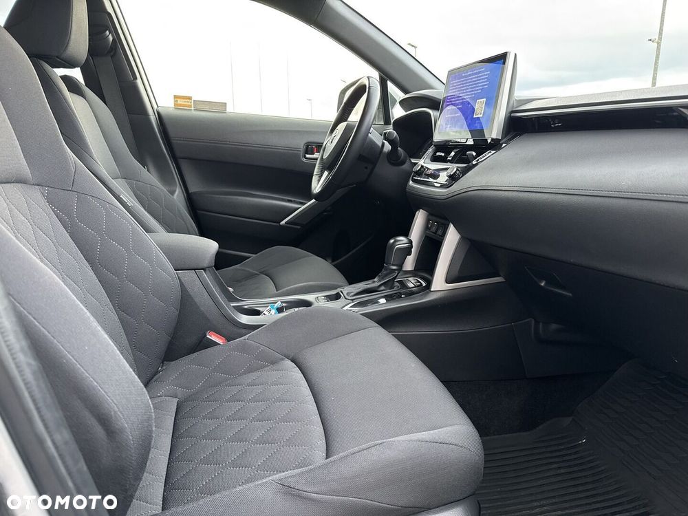 Toyota Corolla Cross - 10