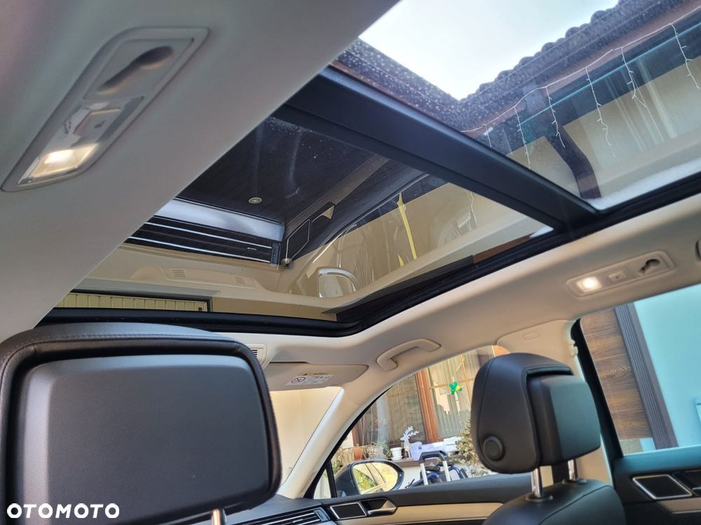 Volkswagen Passat Variant 2.0 TDI SCR DSG Comfortline - 26