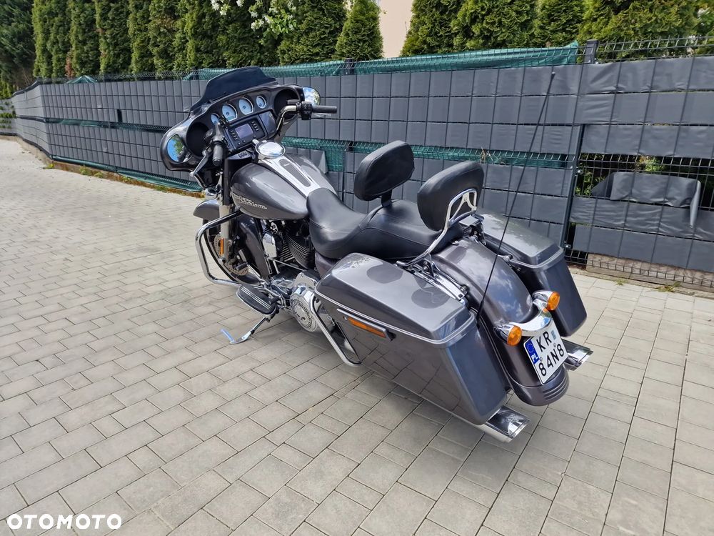 Harley-Davidson Touring Street Glide - 7
