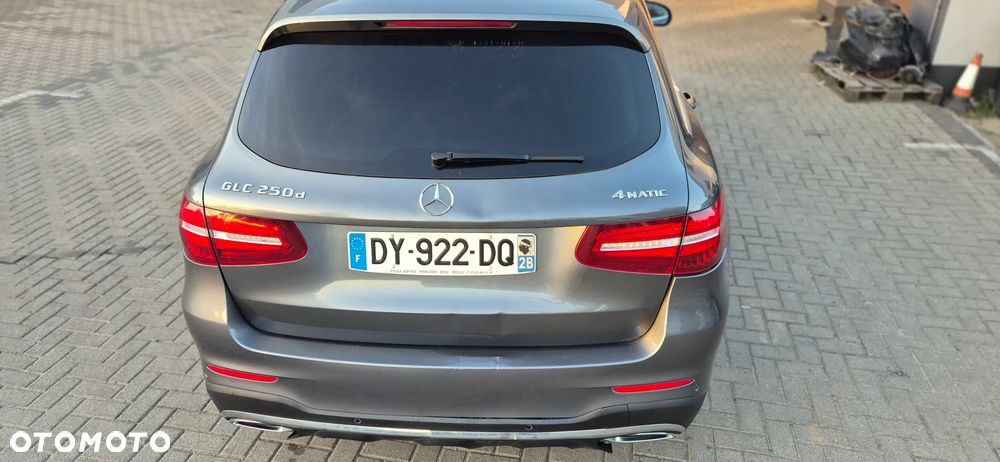 Mercedes-Benz GLC - 8