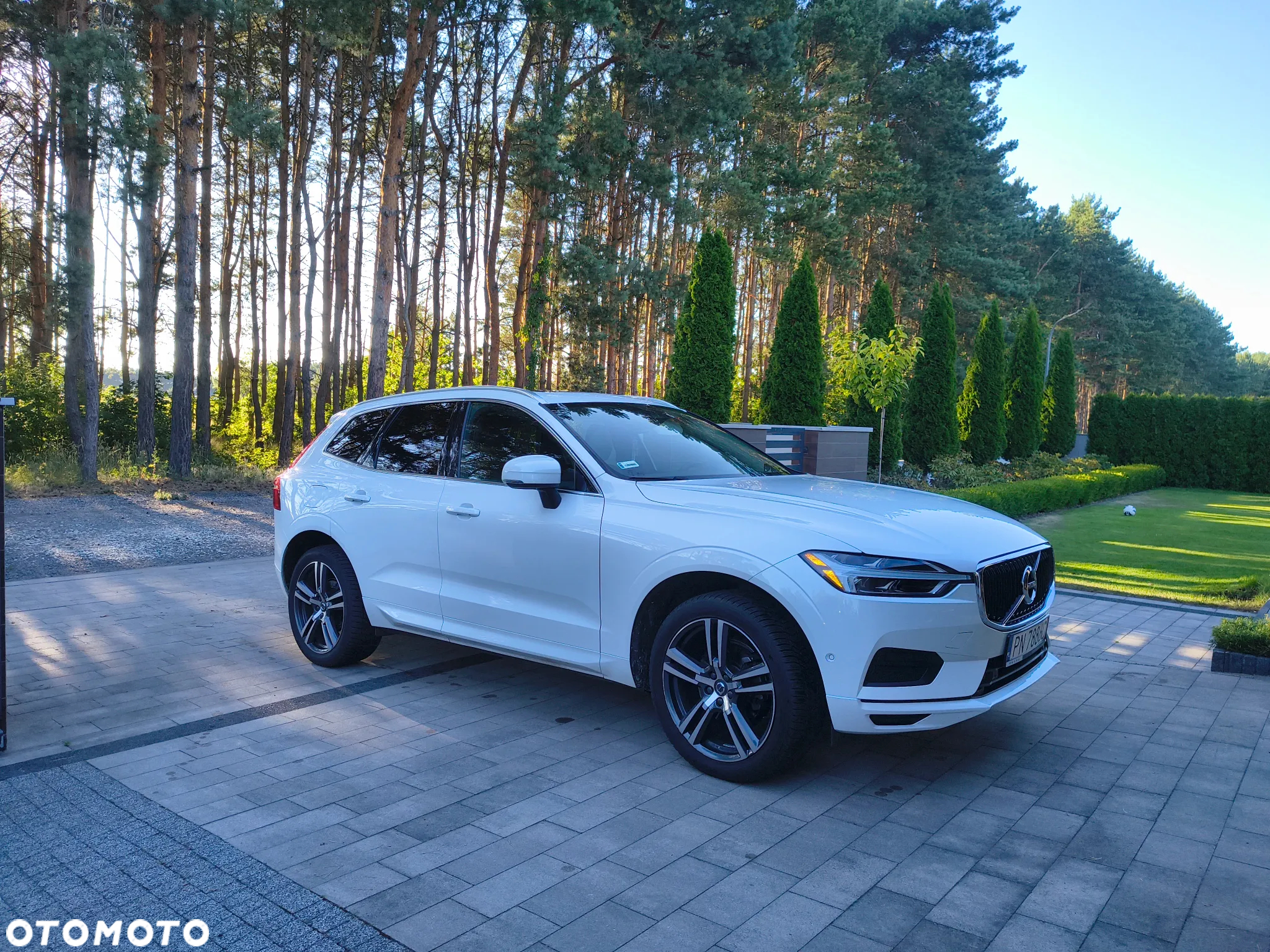 Volvo XC 60 T5 AWD Momentum - 2