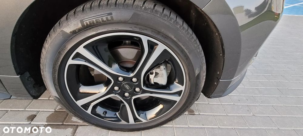 Ford Edge - 36