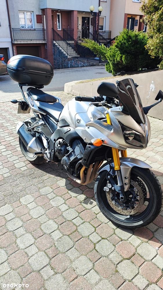 Yamaha FZS - 1