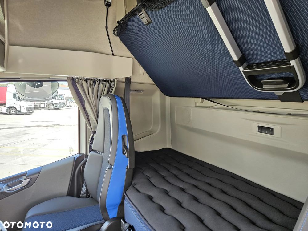 Volvo FH 460 Aero GLOBETROTTER XL - 20