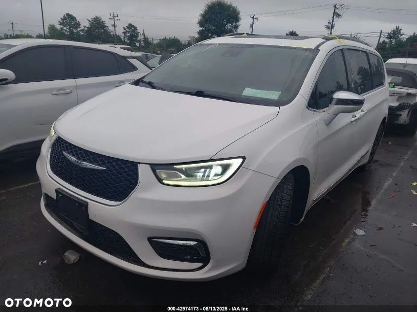 Chrysler Pacifica - 1