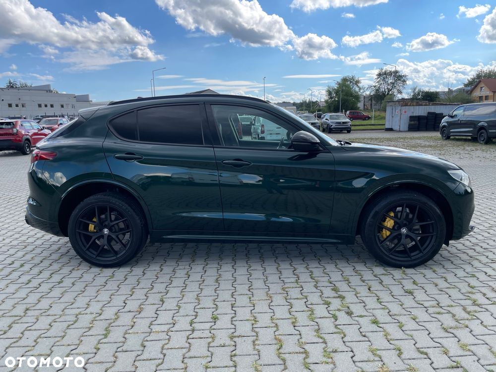 Alfa Romeo Stelvio 2.0 Turbo Veloce Q4 - 4