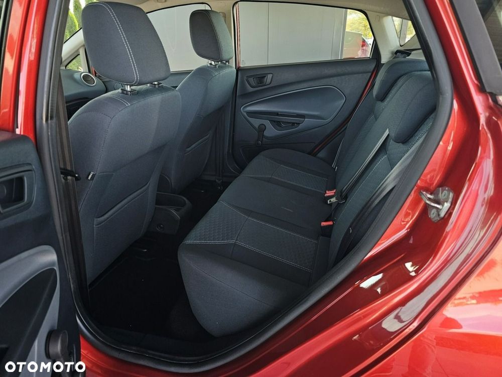 Ford Fiesta - 23