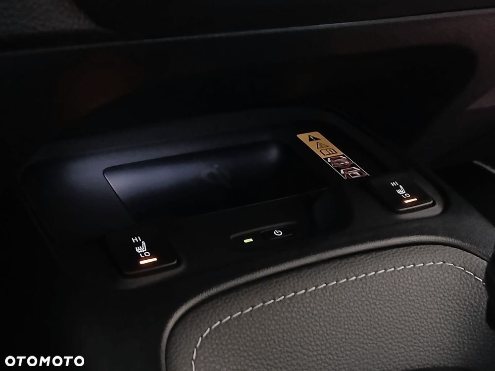 Toyota Corolla 1.8 Hybrid Style - 24